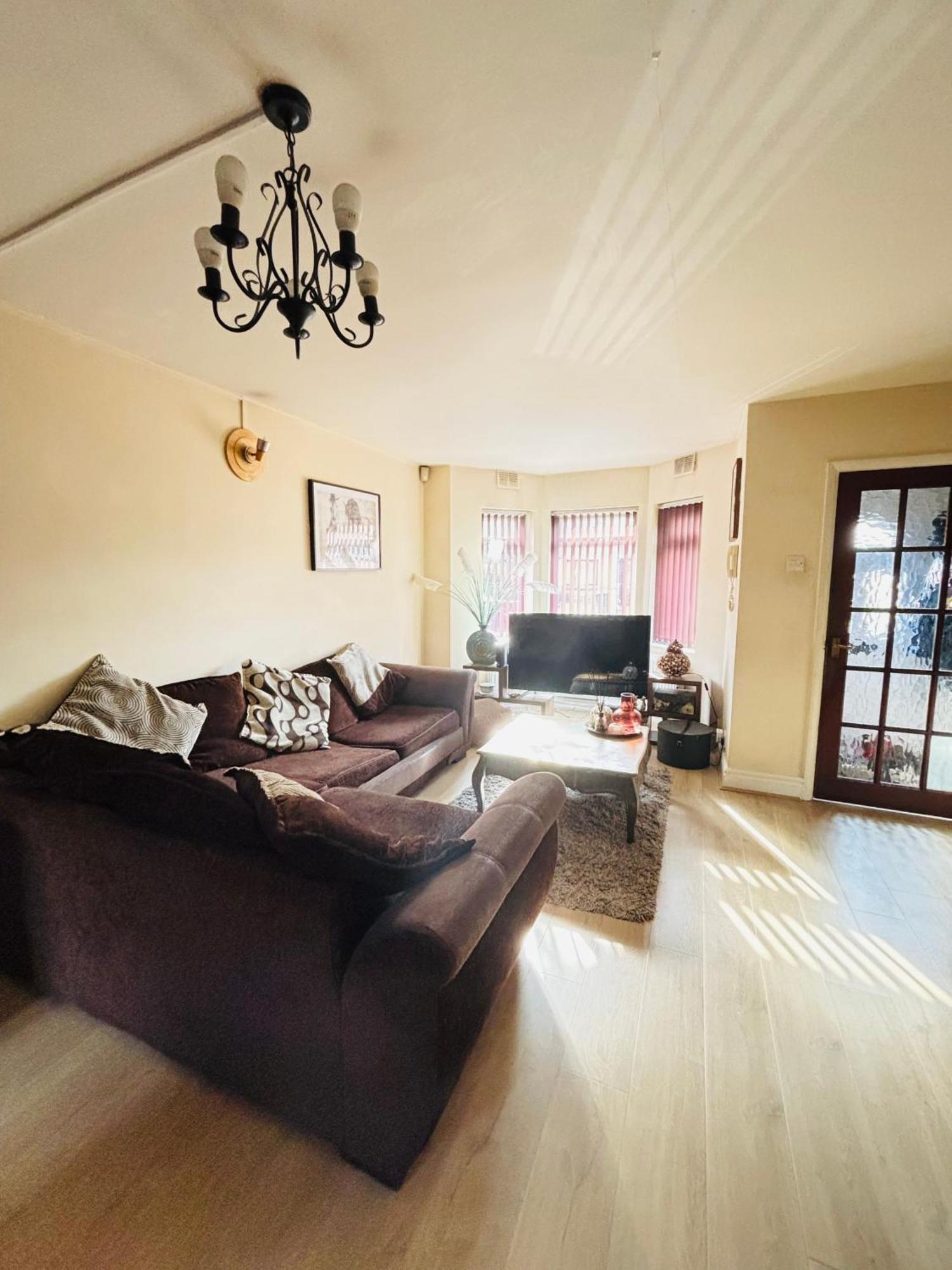 City Airport Serviced House Londra