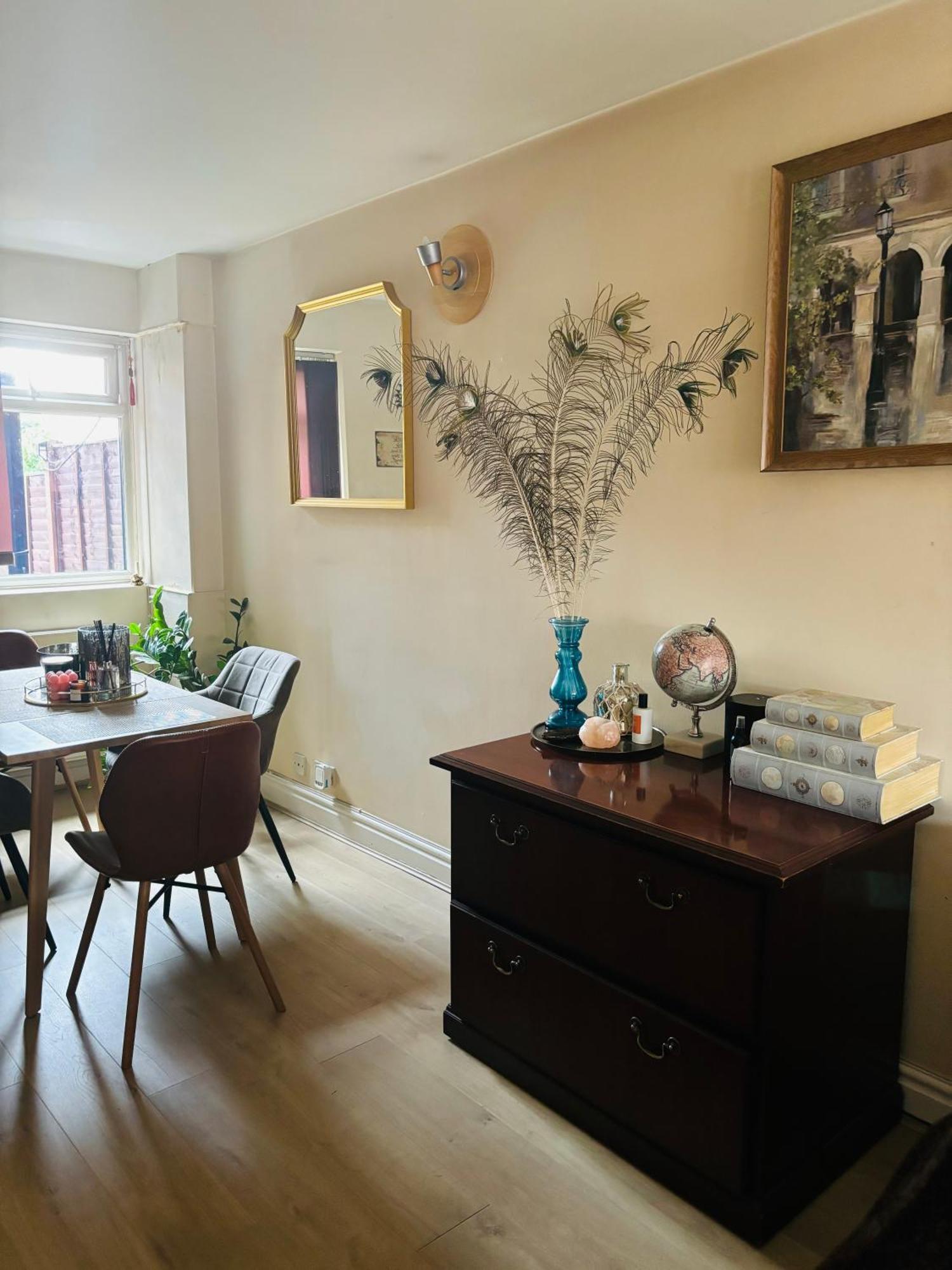 City Airport Serviced House Casa vacanze
